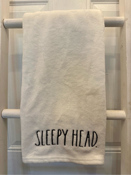Rae Dunn Other - Rae Dunn White Plush Throw Blanket with SLEEPY HEAD Embroidery 40”x29”